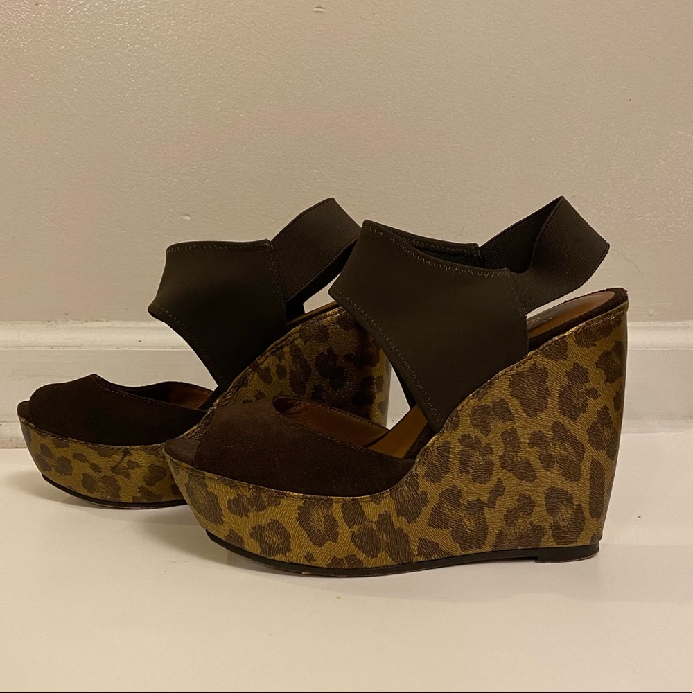 Donald J Pliner leopard brown platform wedge 6